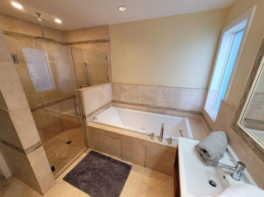 #1 Fort Lauderdale House - Heated Salt Water Pool - Private Oasis-Updated Gorgeous 3Br 3Ba - Las Olas المظهر الخارجي الصورة